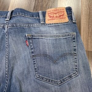 Levi's 511 Medium Blue Wash Slim Fit 5 Pocket Zip Fly Stretch Jeans. 38 X 30